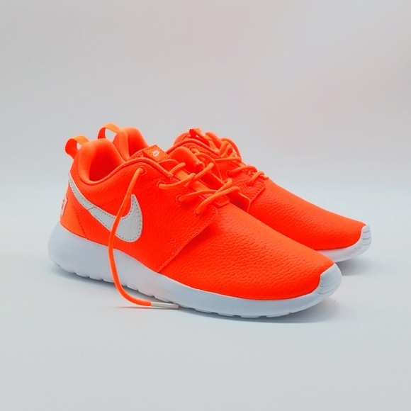 Nike Rosche 1 Premium 'Total Orange' Streetwear/Running Shoes Size 6 for Women - Picture 4 of 11